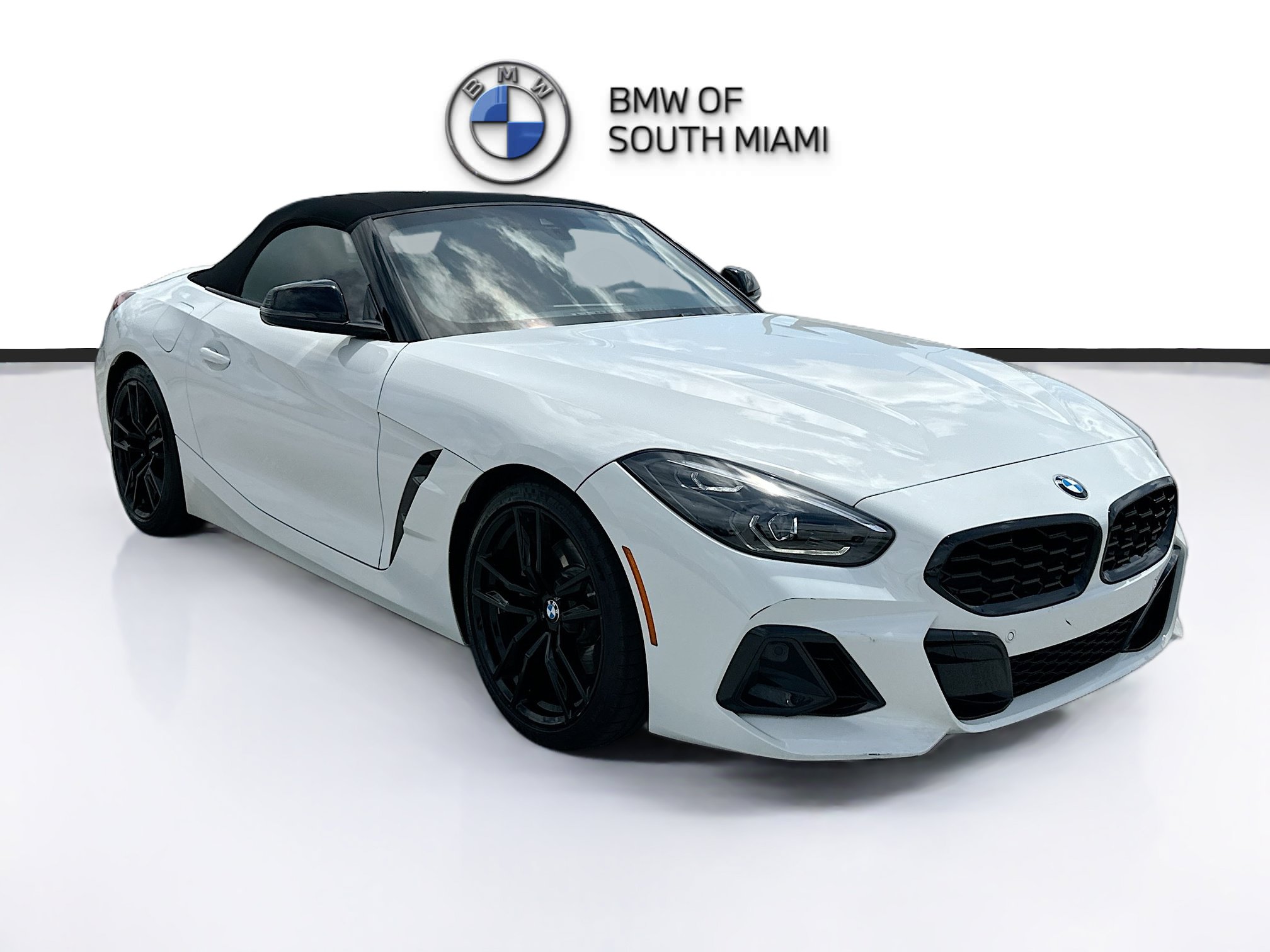 Used 2023 BMW Z4 sDrive30i w/ Shadowloine Package RWD image 1