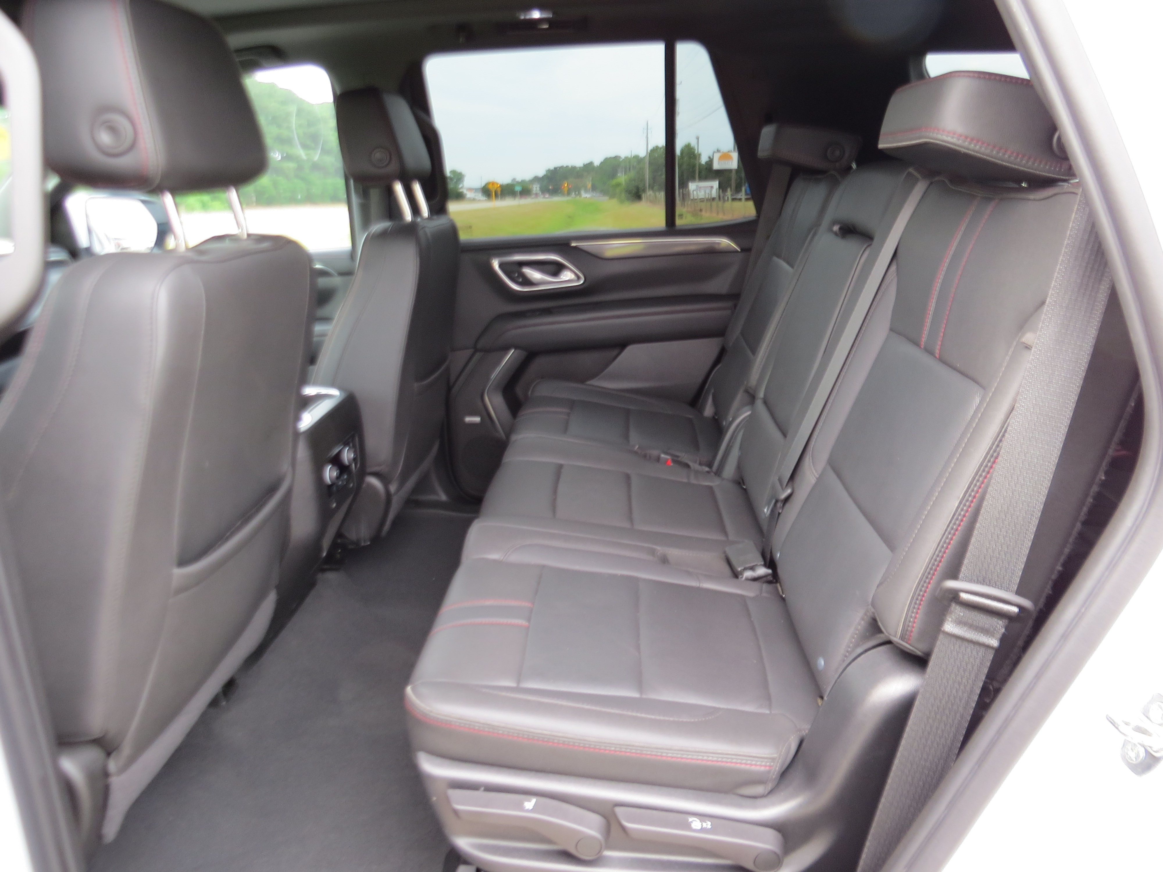 Used 2023 Chevrolet Tahoe RST AWD/4WD image 22