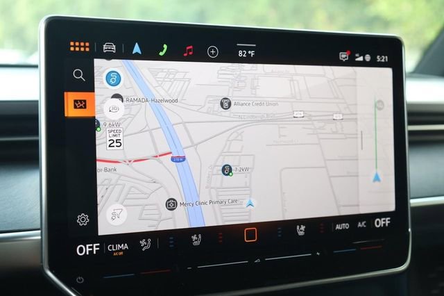 New 2025 Volkswagen ID. Buzz Pro S image 15