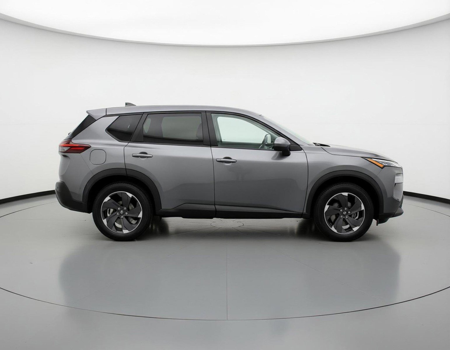 Used 2025 Nissan Rogue SV image 11