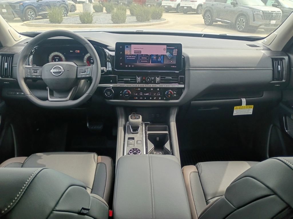 New 2026 Nissan Pathfinder Platinum image 9