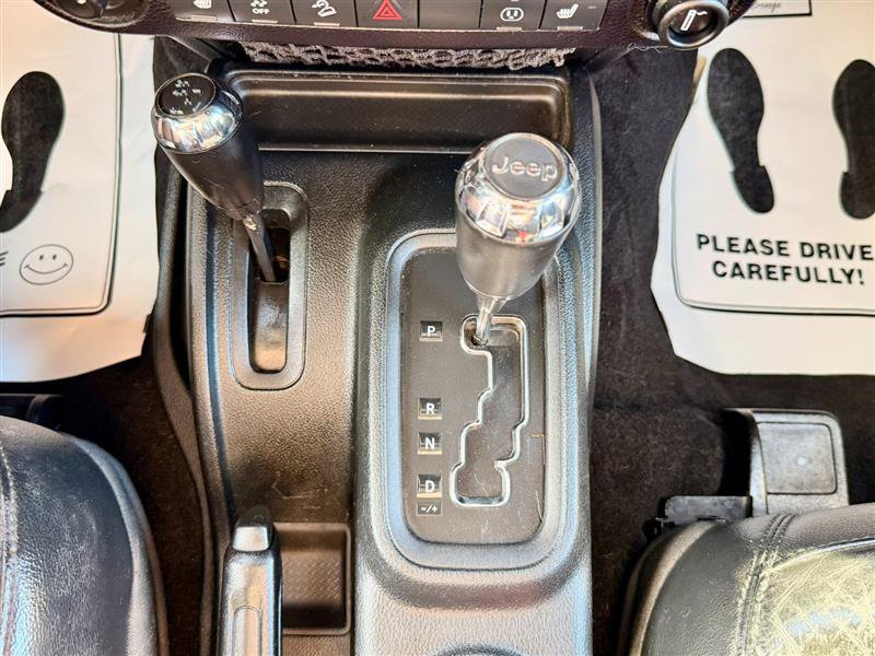 Used 2016 Jeep Wrangler Sahara AWD/4WD image 18