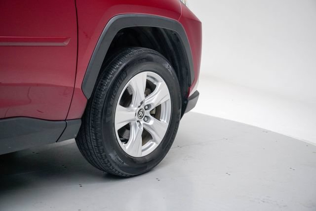 Used 2021 Toyota RAV4 XLE w/ Convenience Package AWD/4WD image 14