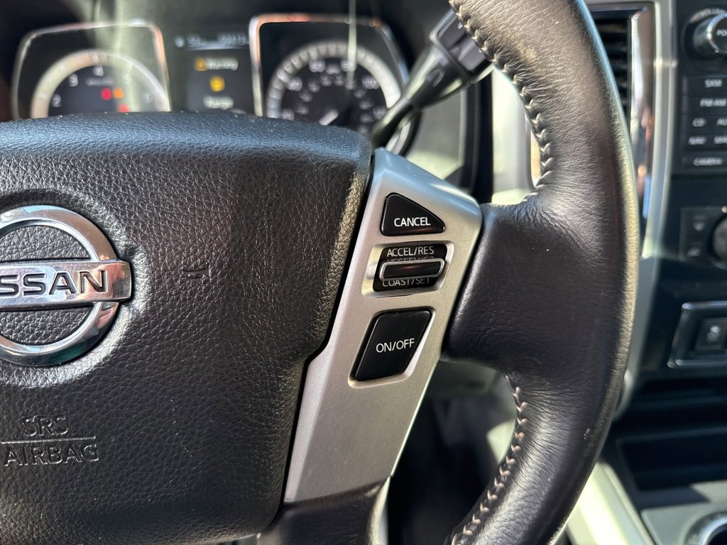Used 2018 Nissan Titan PRO-4X image 17