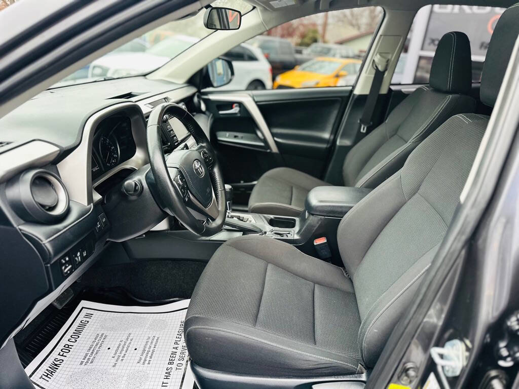 Used 2018 Toyota RAV4 Adventure image 21