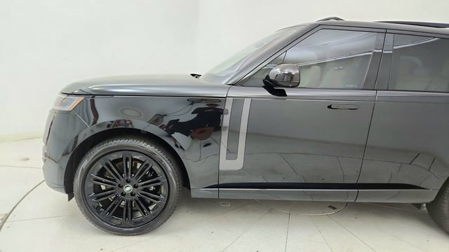 Used 2023 Land Rover Range Rover SE AWD/4WD image 9