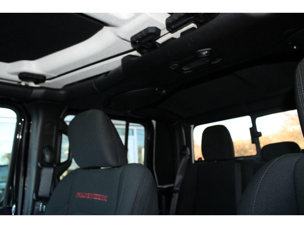 Certified 2022 Jeep Gladiator Rubicon w/ Cold Weather Group image 22