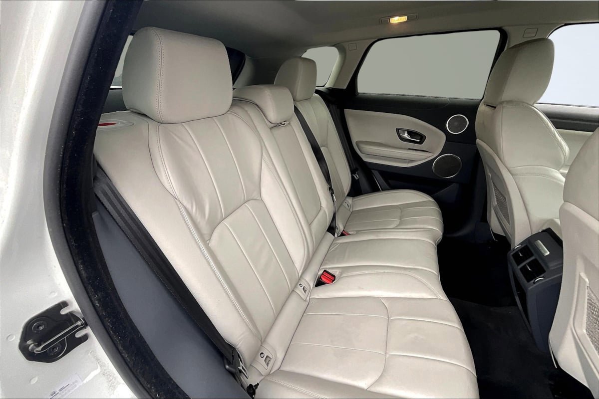 Used 2018 Land Rover Range Rover Evoque SE AWD/4WD image 27