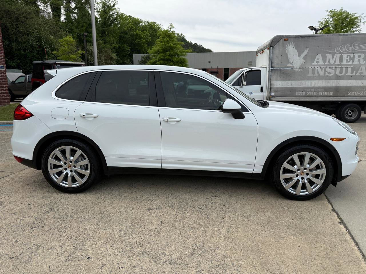 Used 2014 Porsche Cayenne S AWD/4WD image 6
