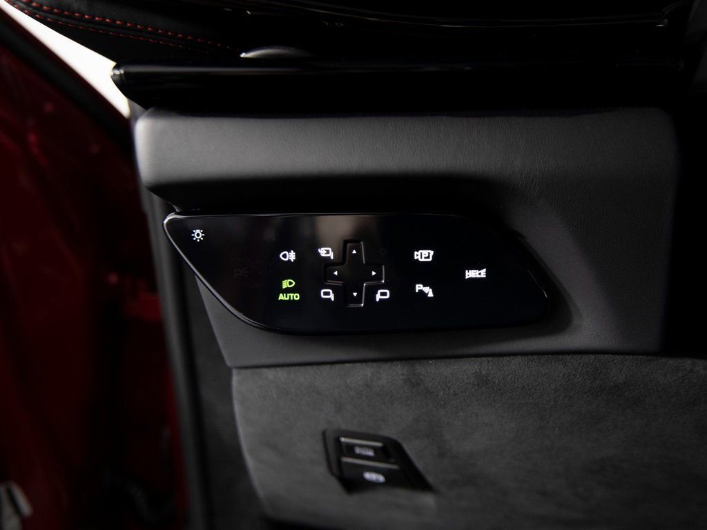 Used 2025 Ferrari Purosangue image 25