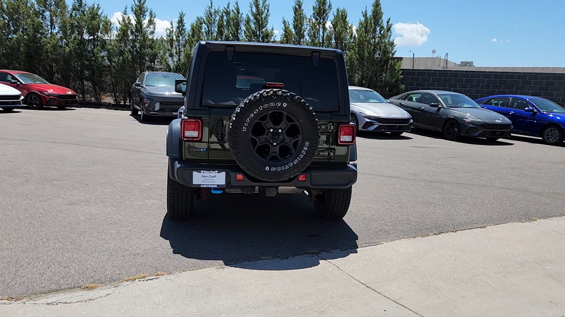 Used 2023 Jeep Wrangler Unlimited w/ Cold Weather Group AWD/4WD image 3