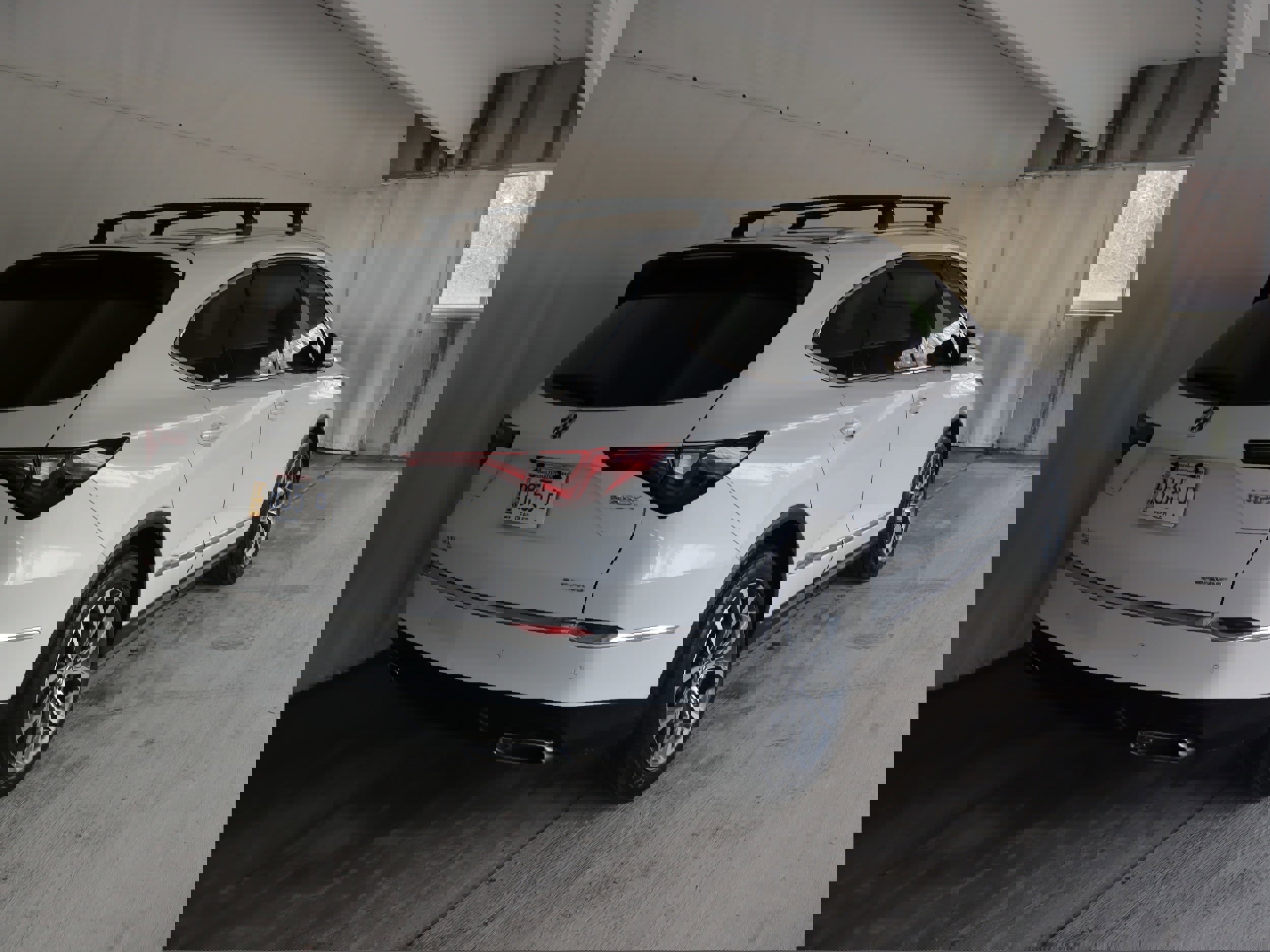 Used 2023 Acura MDX SH-AWD w/ Technology Package image 7