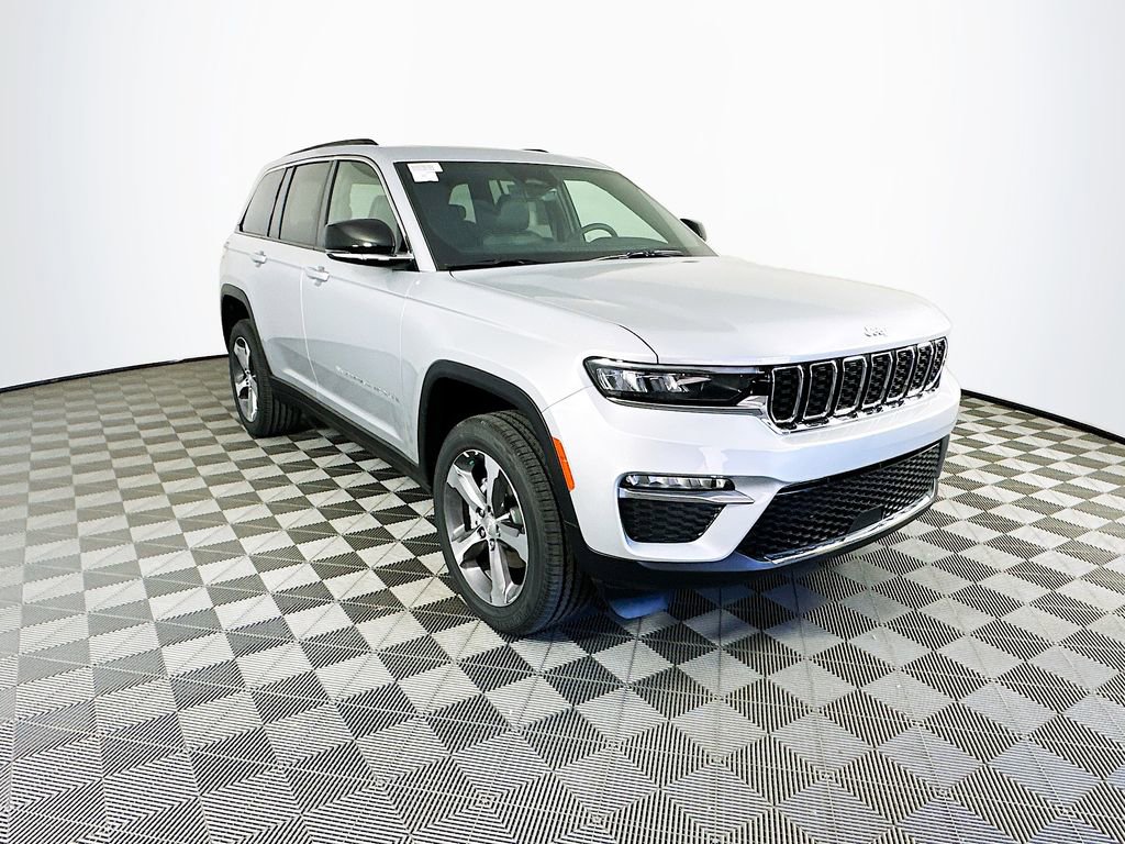 New 2025 Jeep Grand Cherokee Limited image 2