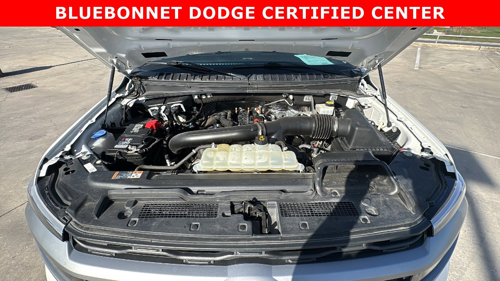 Used 2023 Ford Expedition XLT image 35