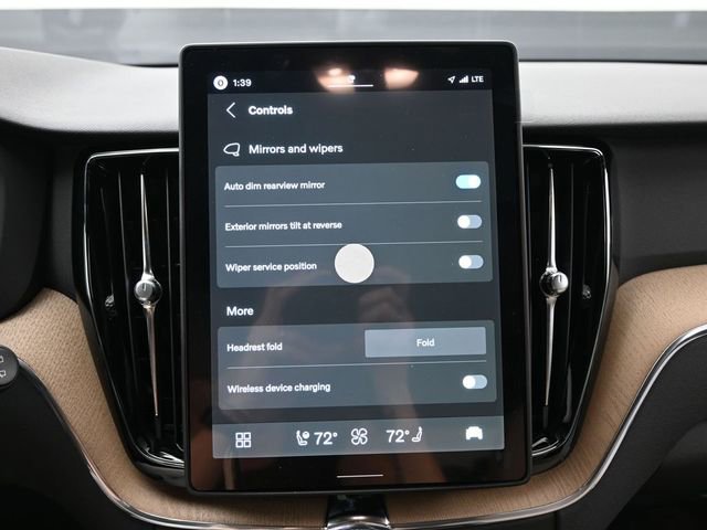 New 2026 Volvo XC60 T8 Plus w/ Protection Package Premier image 19