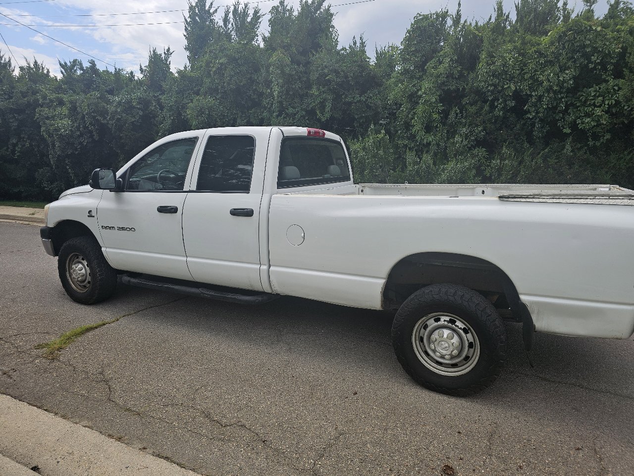 Used 2006 Dodge Ram 2500 Truck ST w/ Trailer Tow Group image 5