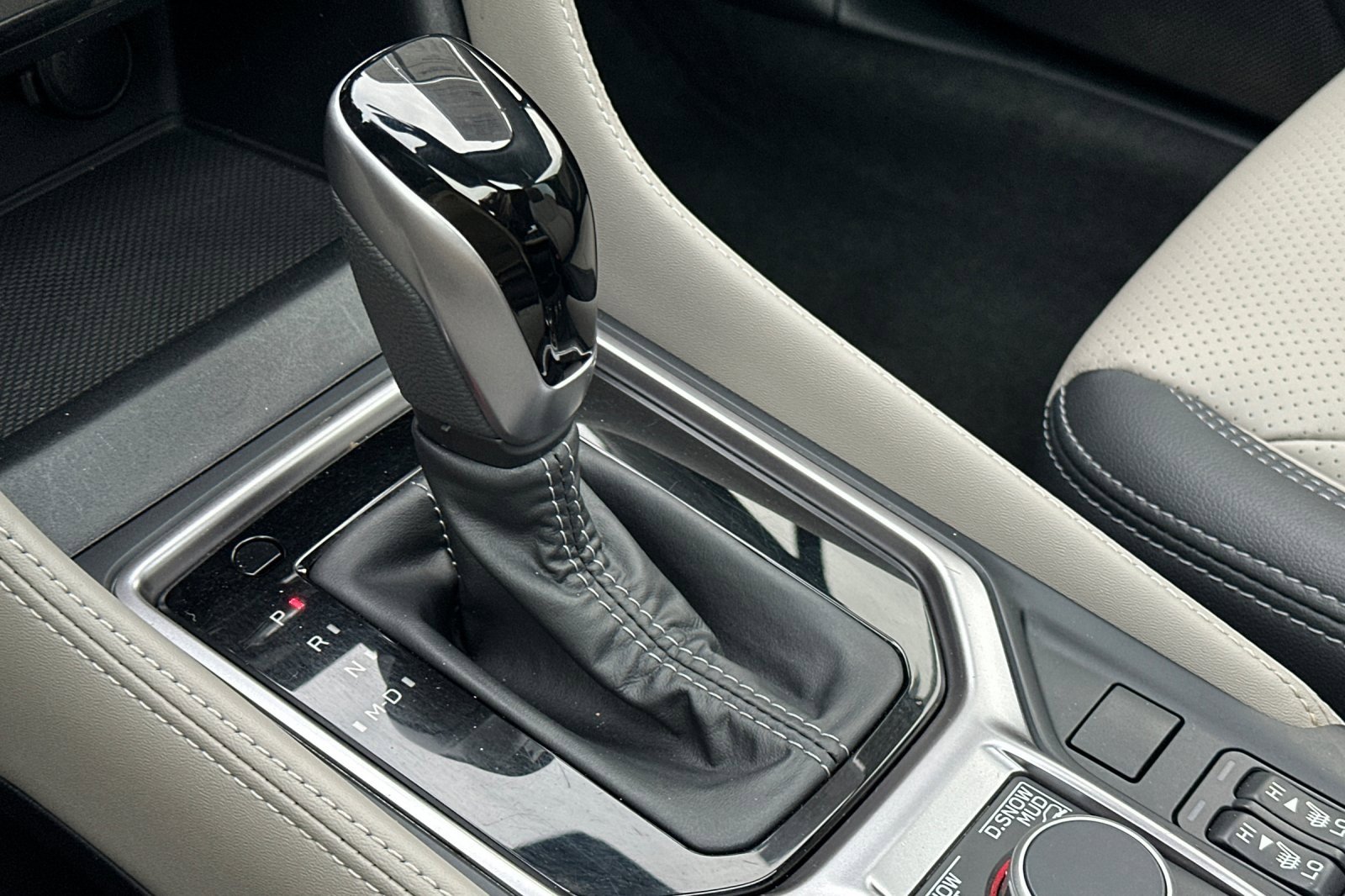 Used 2023 Subaru Forester Limited image 22