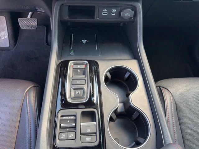 Used 2025 Honda Pilot Black Edition image 23