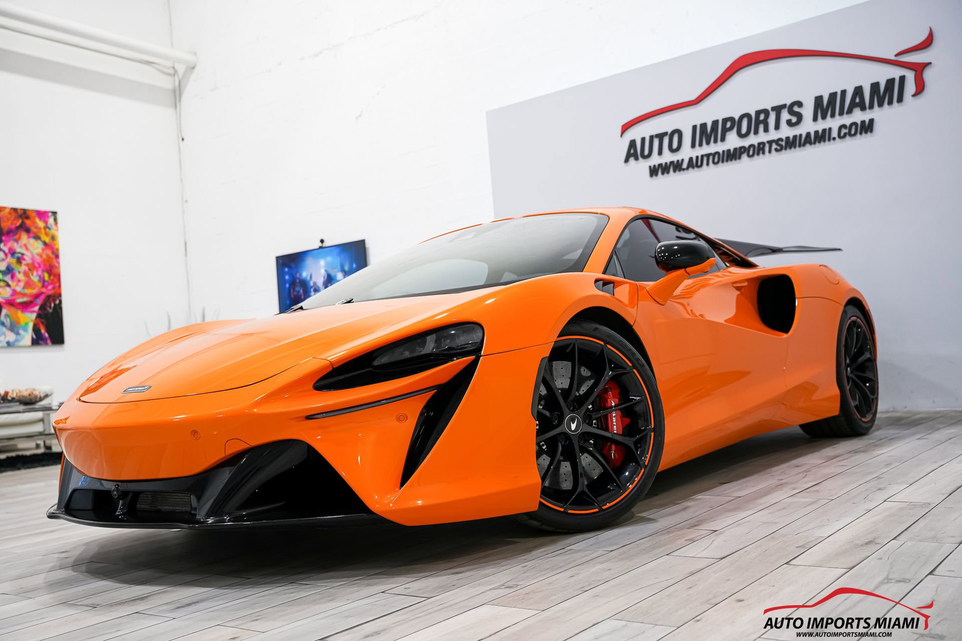 Used 2023 McLaren Artura image 3