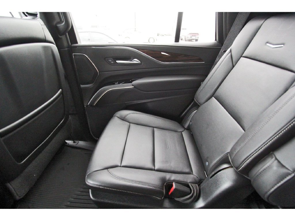 Certified 2024 Cadillac Escalade Luxury RWD image 12