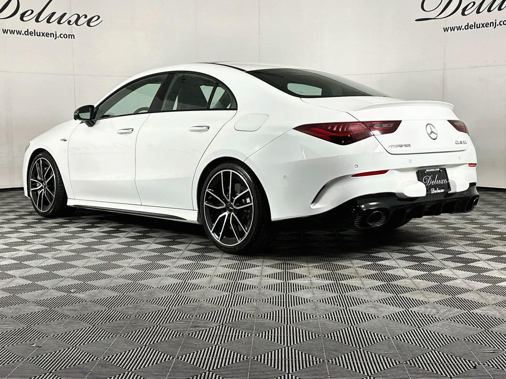 Used 2024 Mercedes-Benz CLA 35 AMG 4MATIC image 4