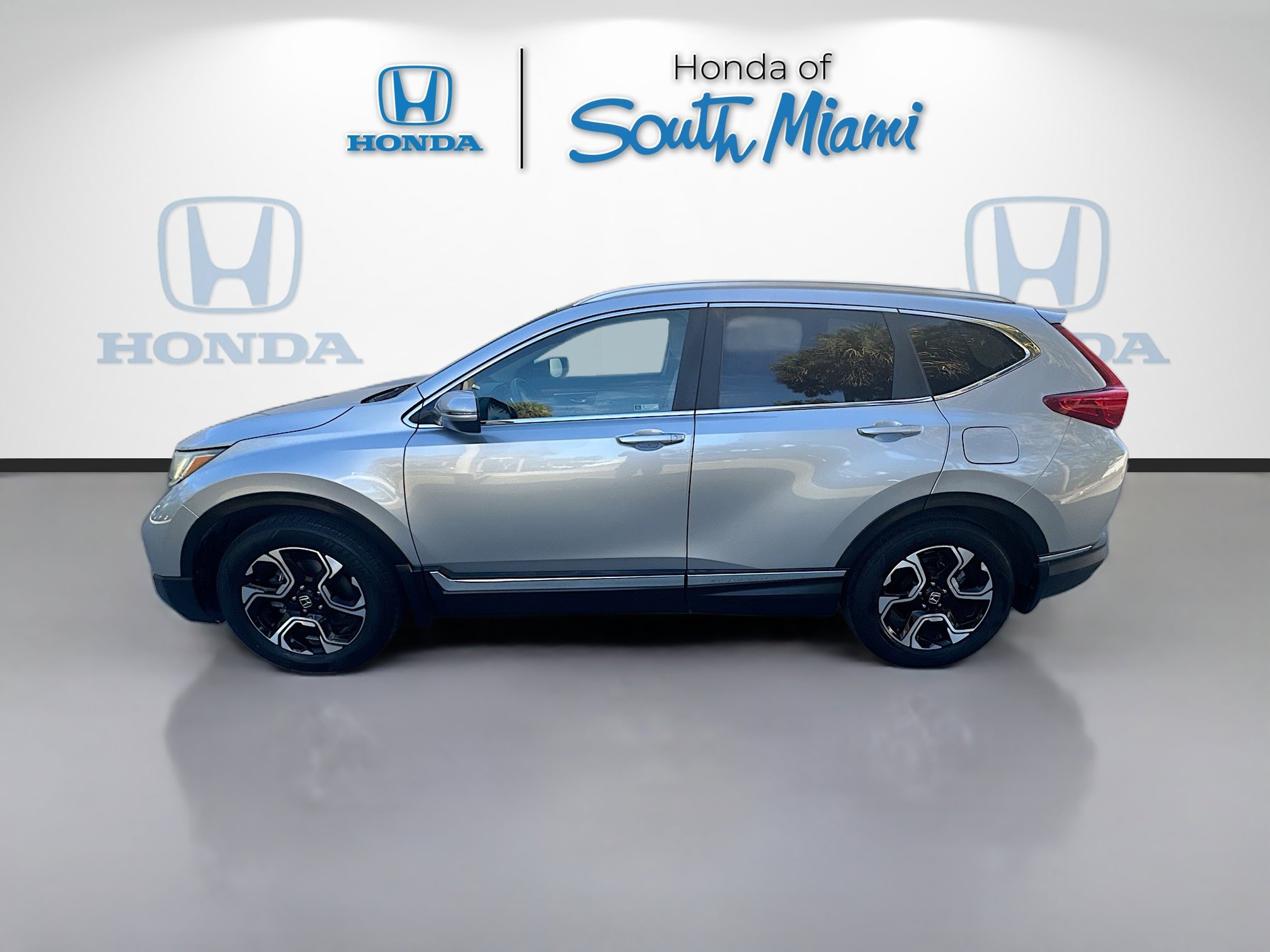 Certified 2018 Honda CR-V Touring image 4