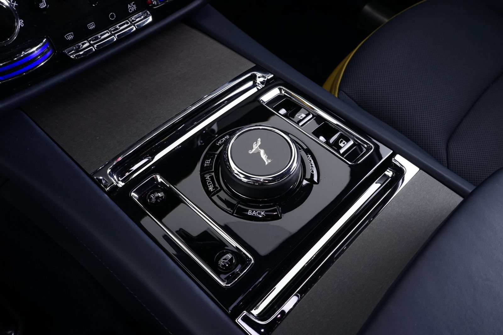Used 2025 Rolls-Royce Spectre w/ Leather Finishing Pack AWD/4WD image 31