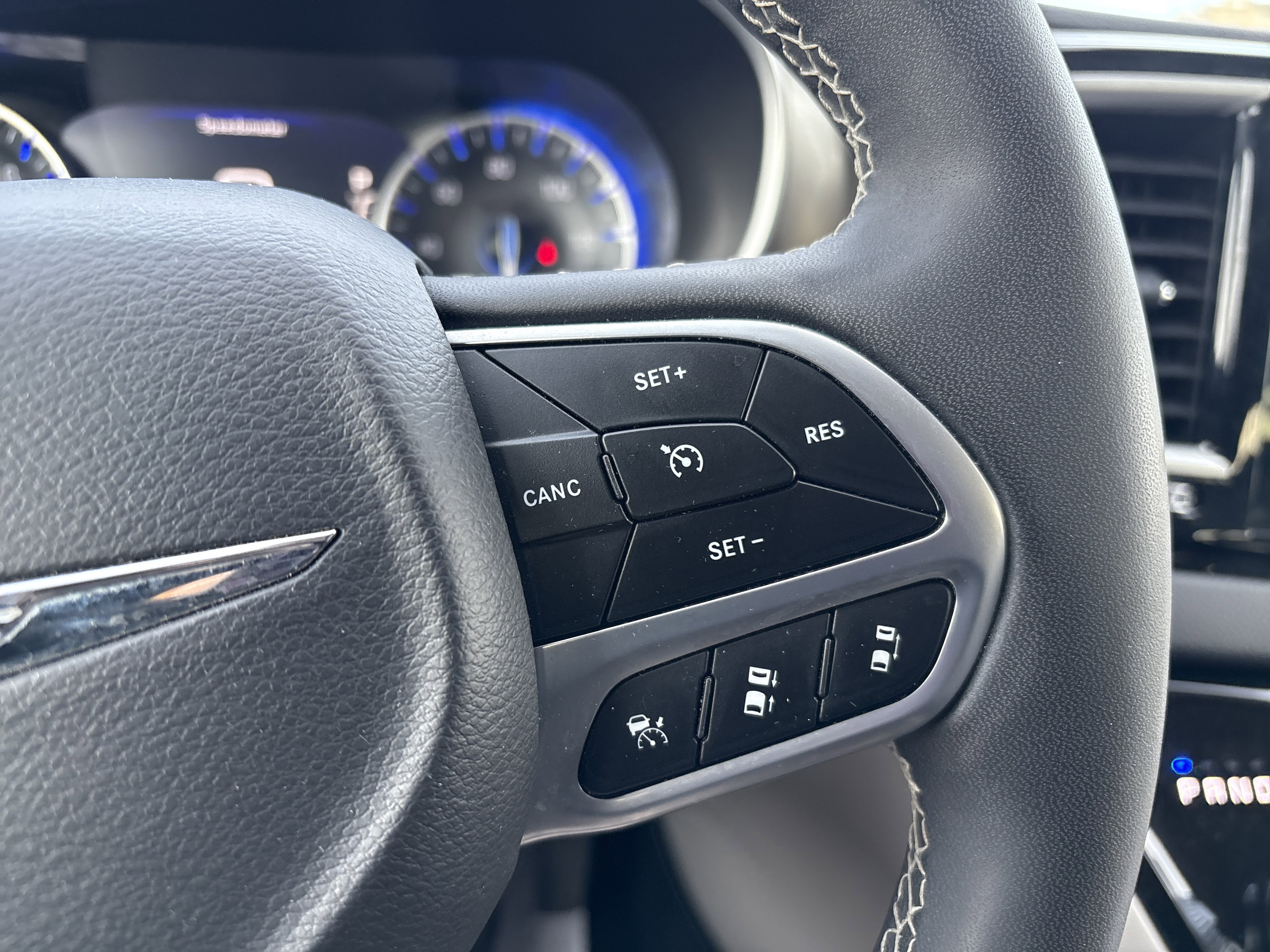 Used 2024 Chrysler Pacifica Touring-L image 20