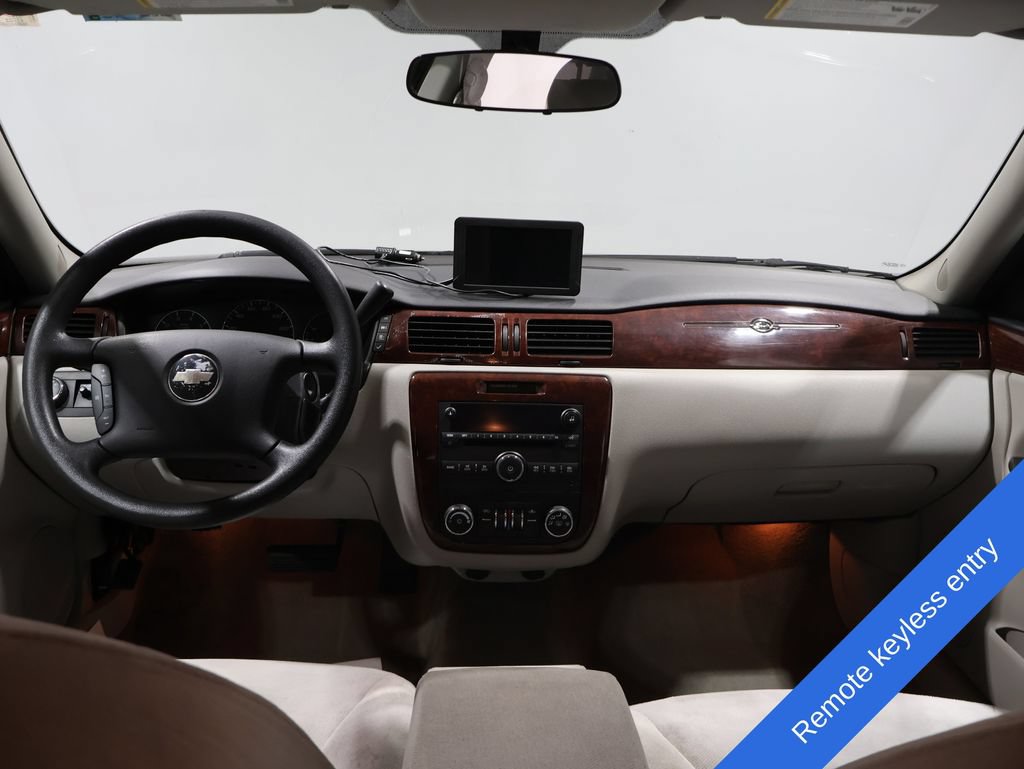 Used 2007 Chevrolet Impala LT FWD image 3