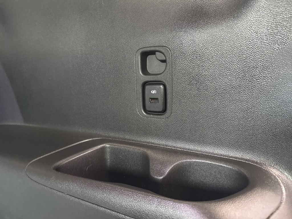 Used 2018 Buick Enclave Essence FWD image 12