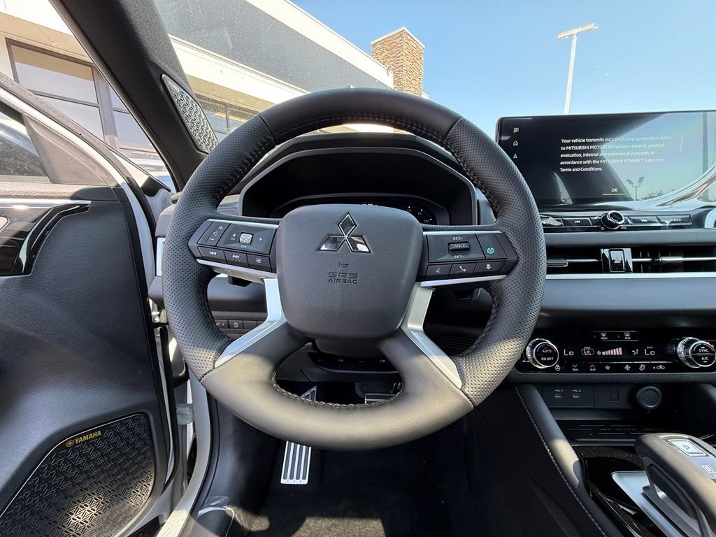 New 2026 Mitsubishi Outlander SEL Black Edition FWD image 21