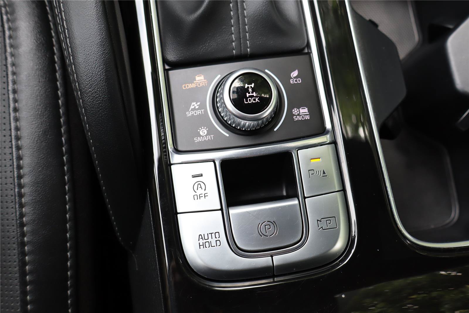 Certified 2023 Kia Telluride SX Prestige X-Pro AWD/4WD image 23