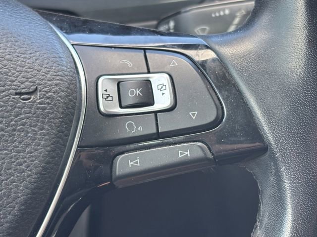 Used 2018 Volkswagen Tiguan SEL FWD image 13