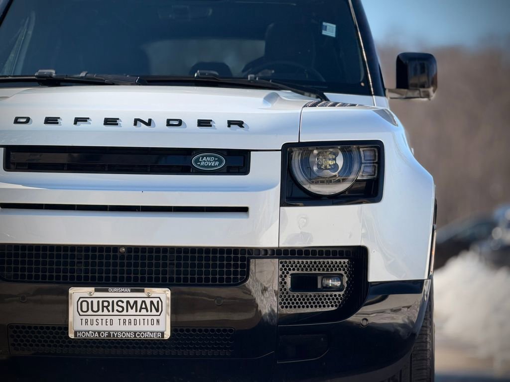 Used 2024 Land Rover Defender 110 X-Dynamic SE image 7