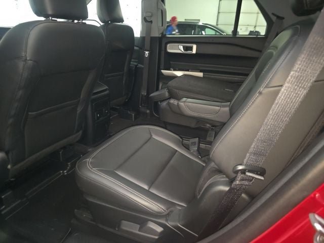 Certified 2024 Ford Explorer XLT w/ Equipment Group 202A AWD/4WD image 13