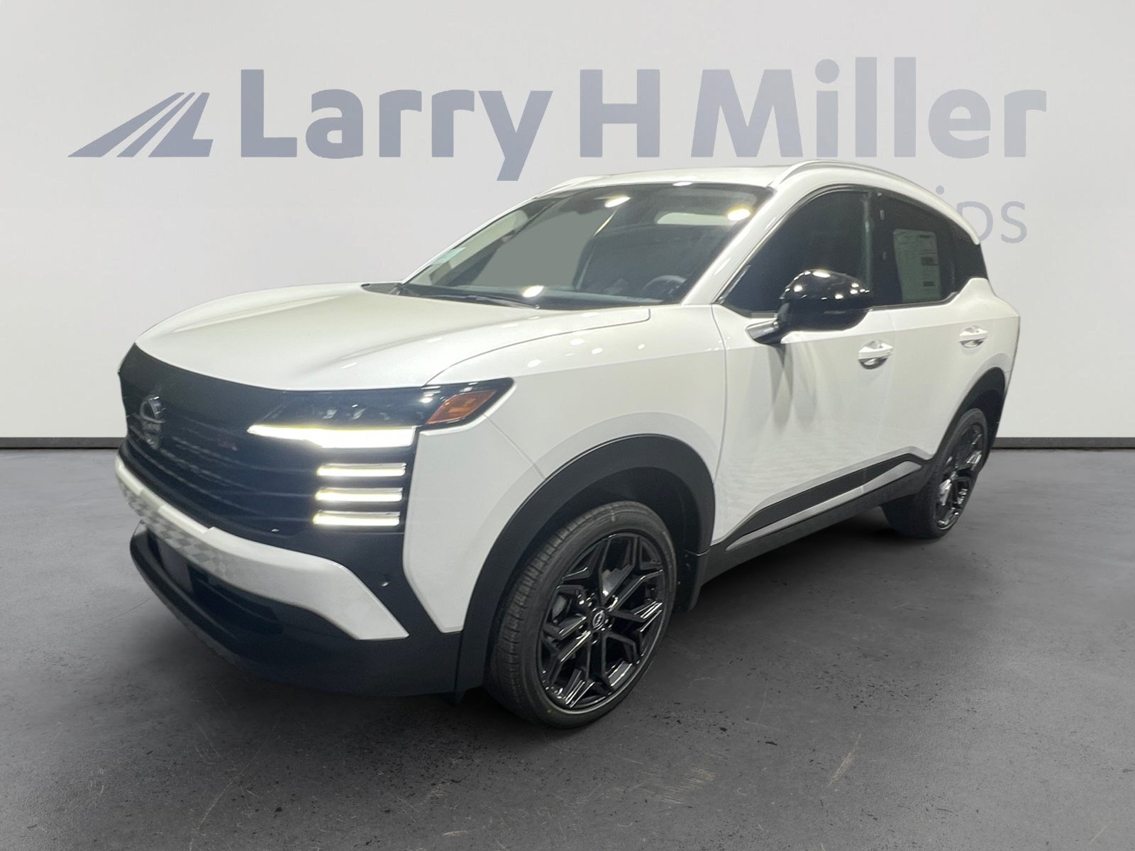 New 2026 Nissan Kicks SR w/ SR Premium Package