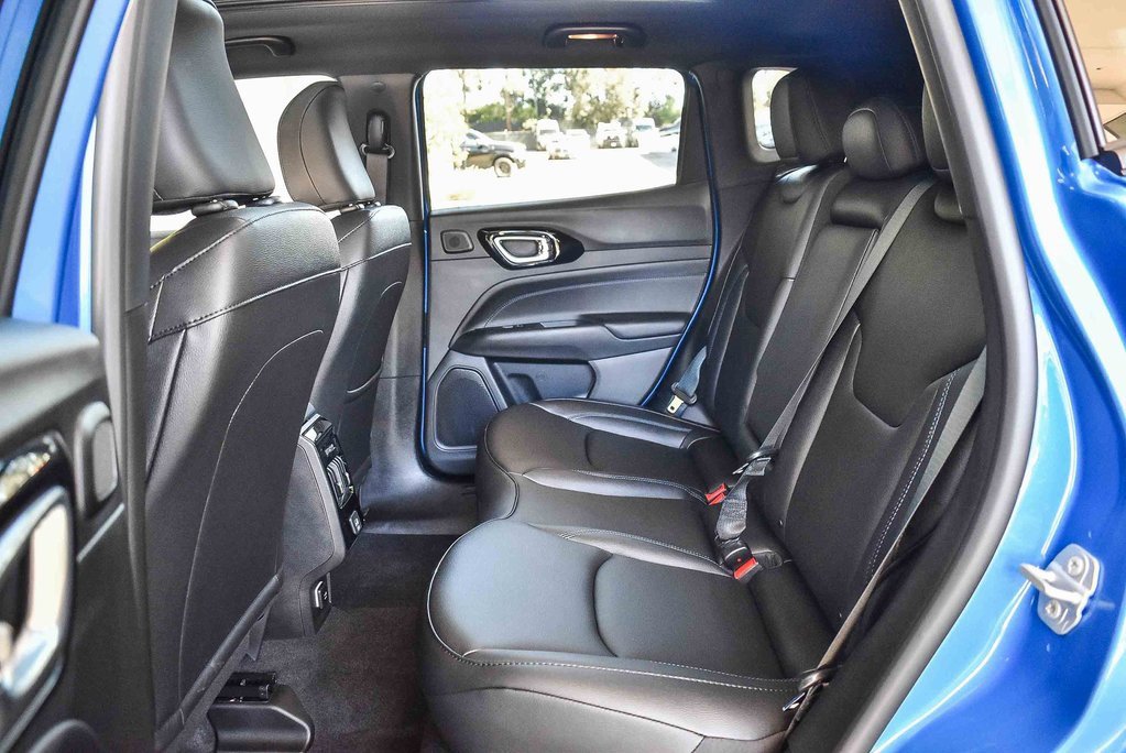 New 2026 Jeep Compass Limited image 19