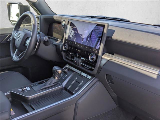 Certified 2025 Lexus GX 550 w/ Cold Area Package image 19