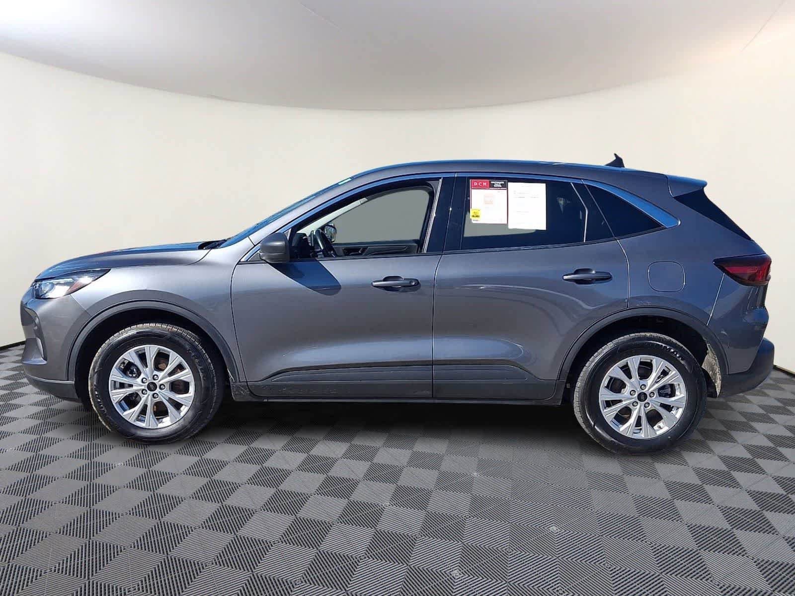 Used 2024 Ford Escape Active AWD/4WD image 8