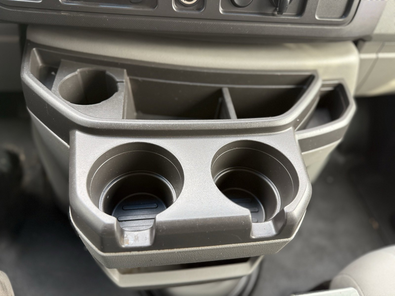 Used 2011 Ford E-250 and Econoline 250 w/ PWR Group image 15