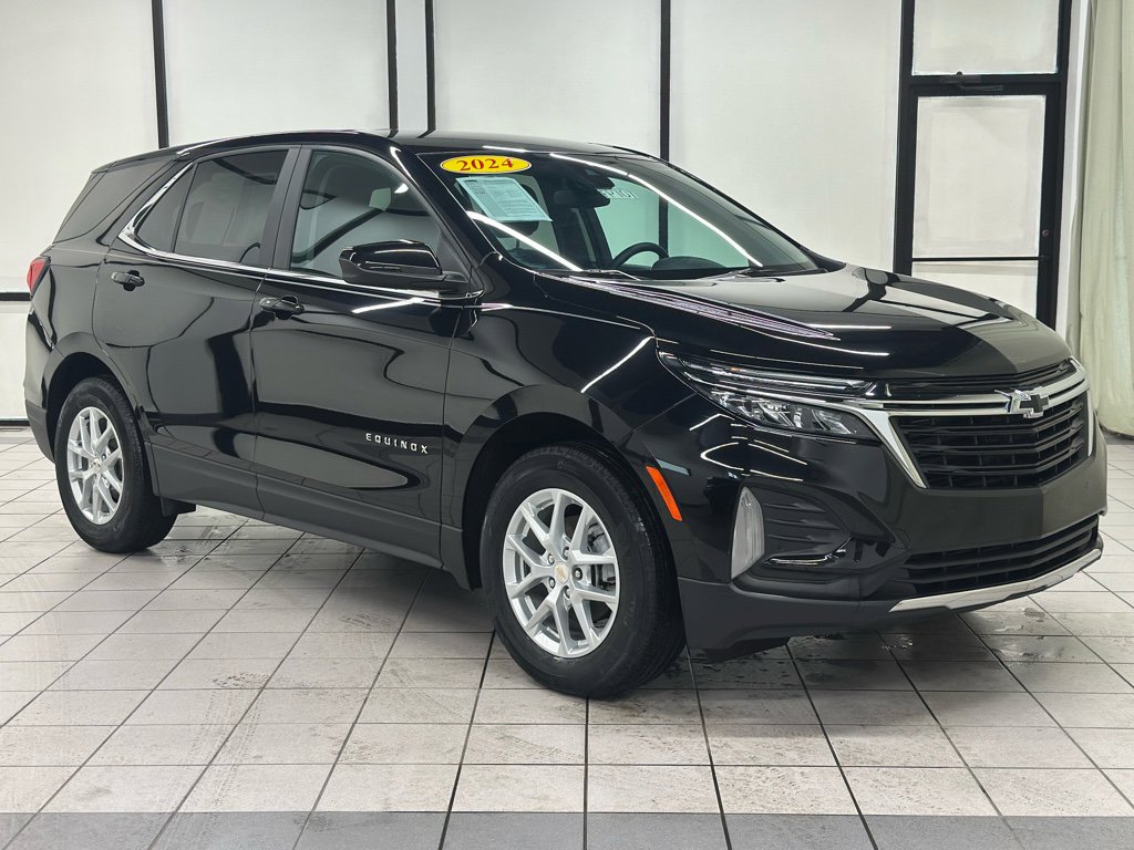 Certified 2024 Chevrolet Equinox LT w/ LPO, Floor Liner Package image 1