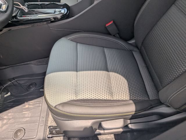 New 2026 Chevrolet Trax LT w/ Driver Confidence Package FWD image 20