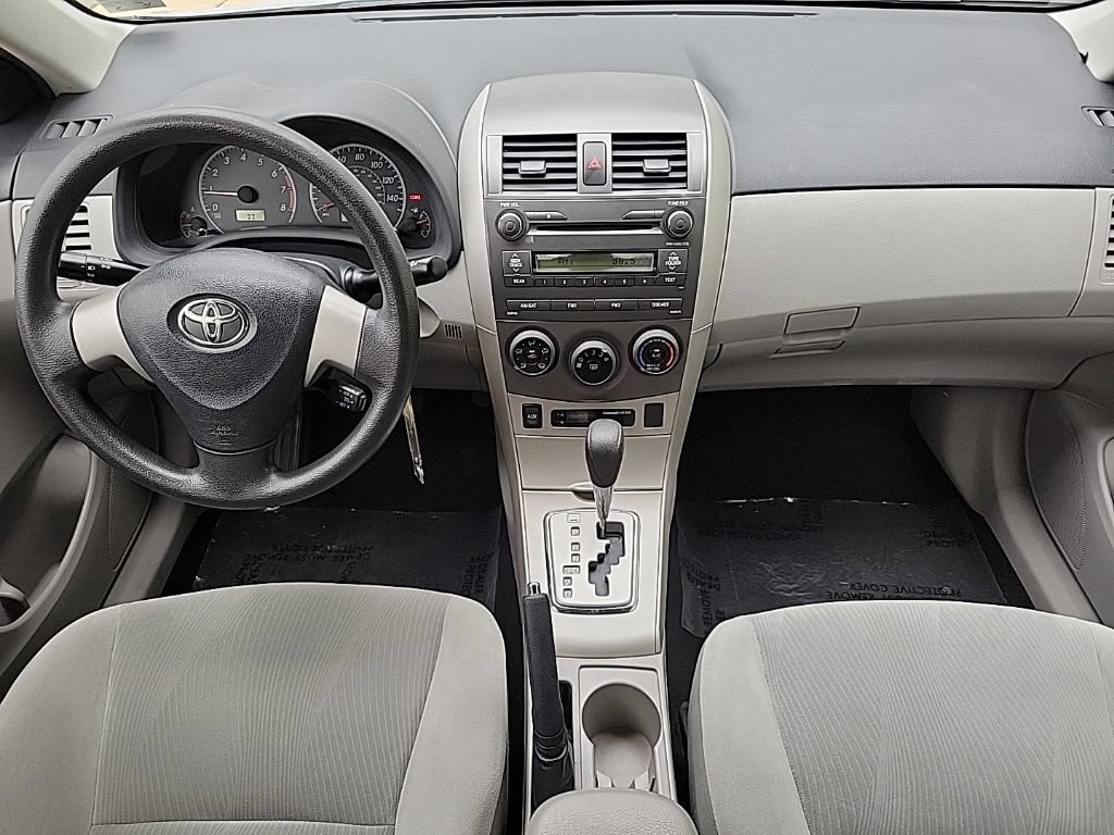 Used 2011 Toyota Corolla LE FWD image 17