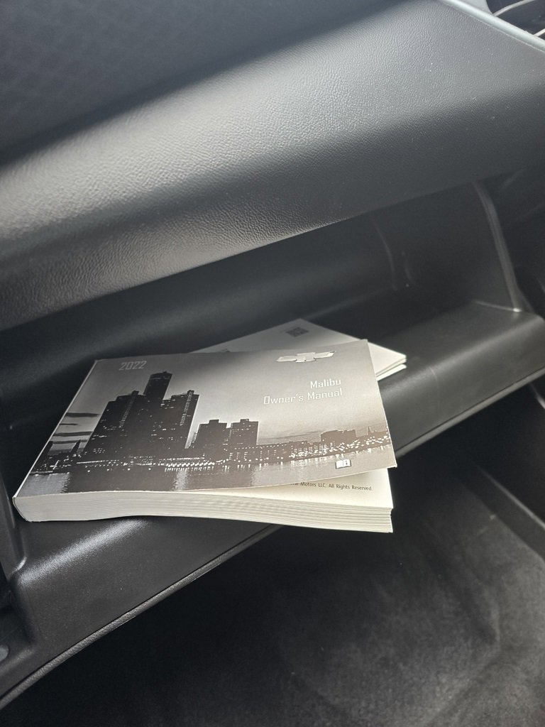 Used 2022 Chevrolet Malibu LT w/ Sport Edition image 25