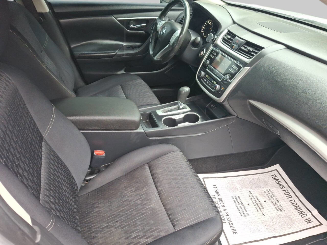 Used 2017 Nissan Altima 2.5 SV image 13