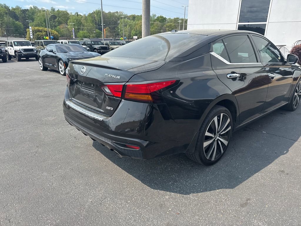 Used 2022 Nissan Altima 2.5 Platinum image 3