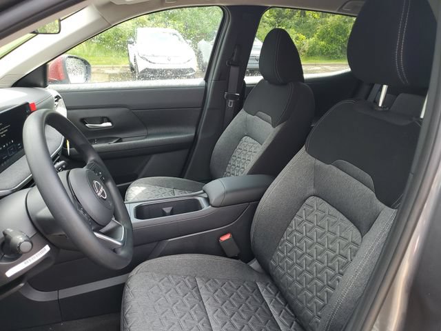 New 2026 Nissan Kicks SV w/ Cold Weather Package AWD/4WD image 5