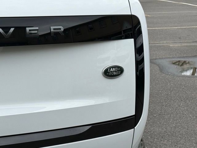 Used 2023 Land Rover Range Rover SE image 17