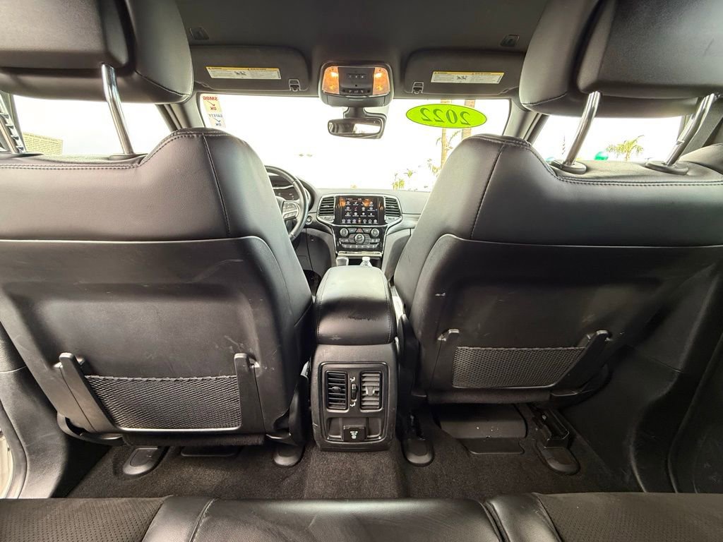 Used 2022 Jeep Grand Cherokee Laredo X image 13