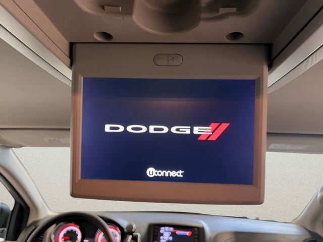 Used 2018 Dodge Grand Caravan SE w/ UConnect Hands-Free Group FWD image 12